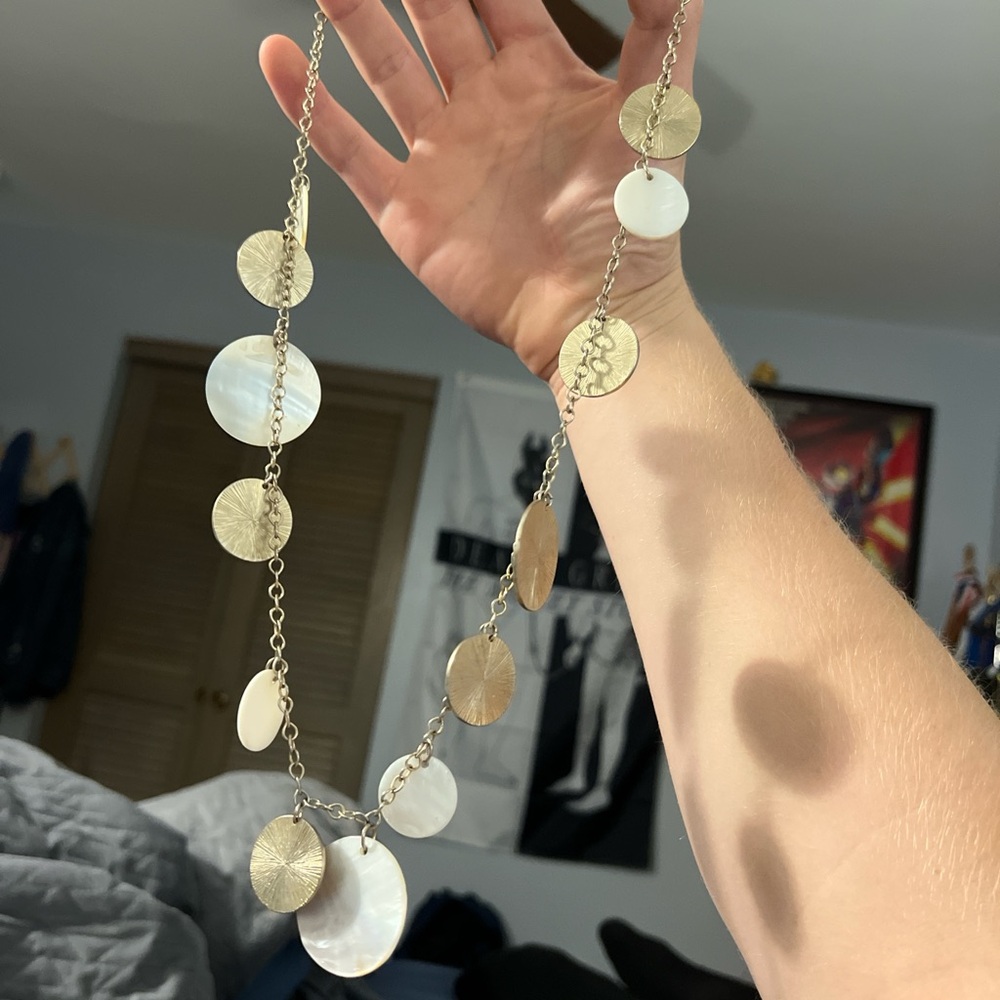 Pearl disc necklace